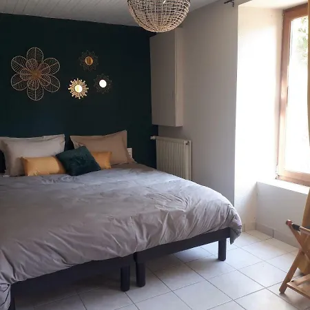 D'hôtes Un Beau Regard, Proche Puy Du Foù *